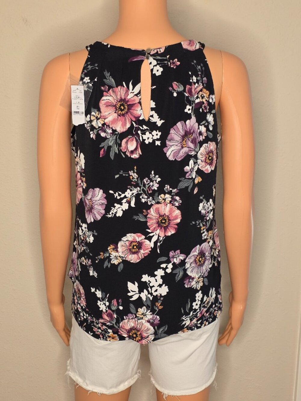 White House Black Market Floral Sleeveless Blouse, Size XS - Picture 2 of 10